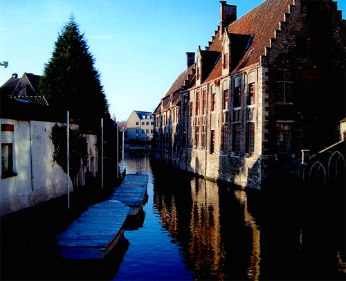  "City of Reflection" by Calvin Lucas &rsquo;05. The European Union (January 16, 2005)