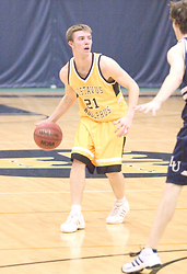 Senior Wing Trent Hollerich