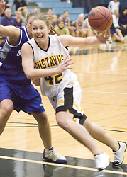 Vicky Peterson heads to the hoop.