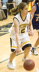 Sophomore Jess Vadnais makes a move along the baseline.
