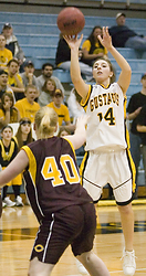 Julia Schultz posted seven points and seven rebounds.