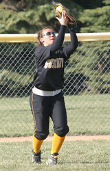 Erin Ge catches a ball in left 