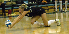 Nicki Ainsworth gets down for the dig.