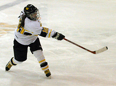 Alyssa Saunders takes a shot.