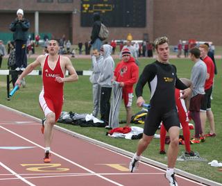 Jack Henkemeyer anchors the 4x400-meter relay team to a win.