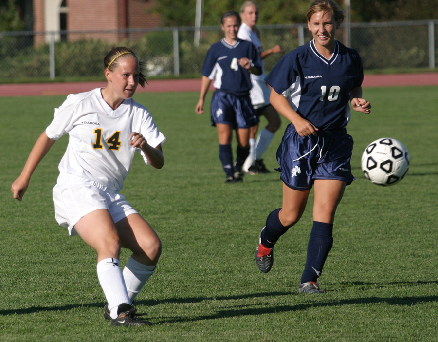 Sophomore Christy Tupy led the team with five goals in 2005.