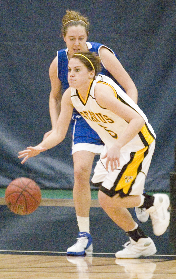 Brianna Radtke looks up the court for an open pass.