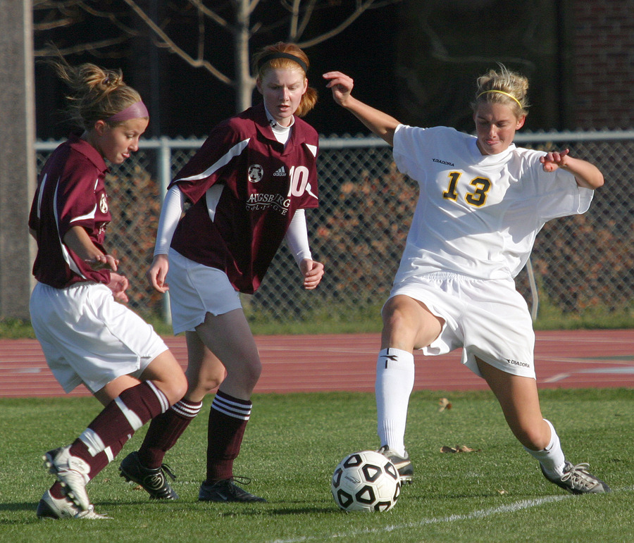 Jenna Iaizzo (#13) is the leading returning scorer for the Gusties.