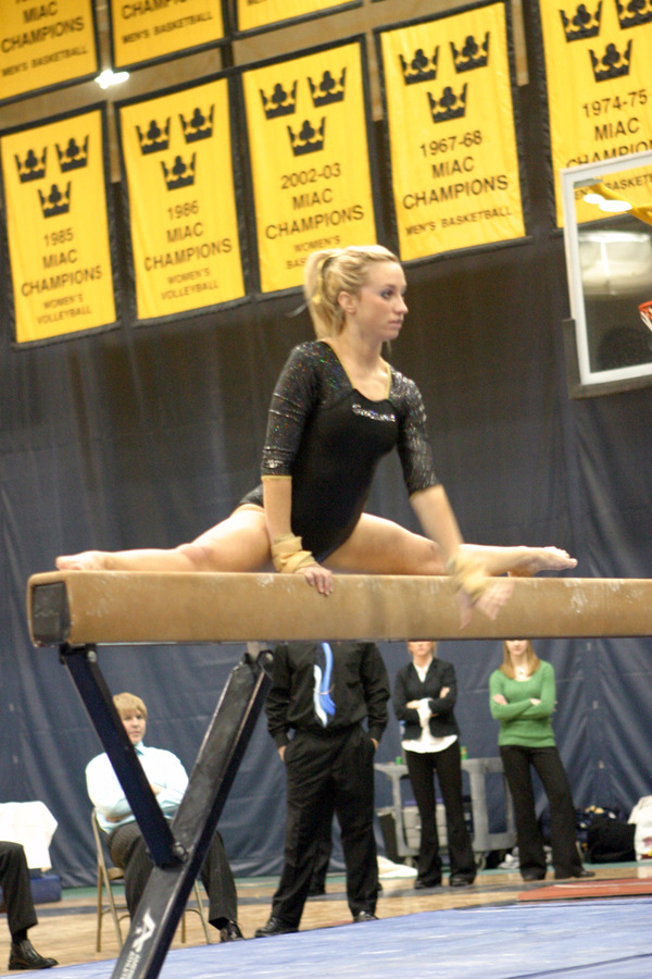 Jessica Dolan sparked the Gusties with a career best score of 9.40 on the balance beam.