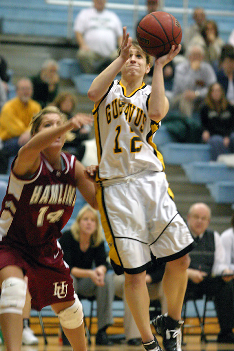 Vadnais scored over 500 points in each of her junior and senior seasons.