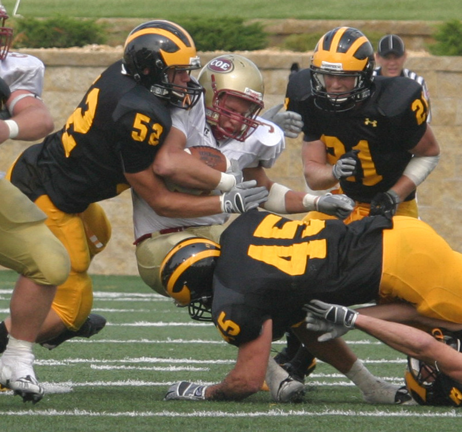 The Gustie defense will be trying to slow down a Johnnie offensive unit that is averaging 407 yards per game.