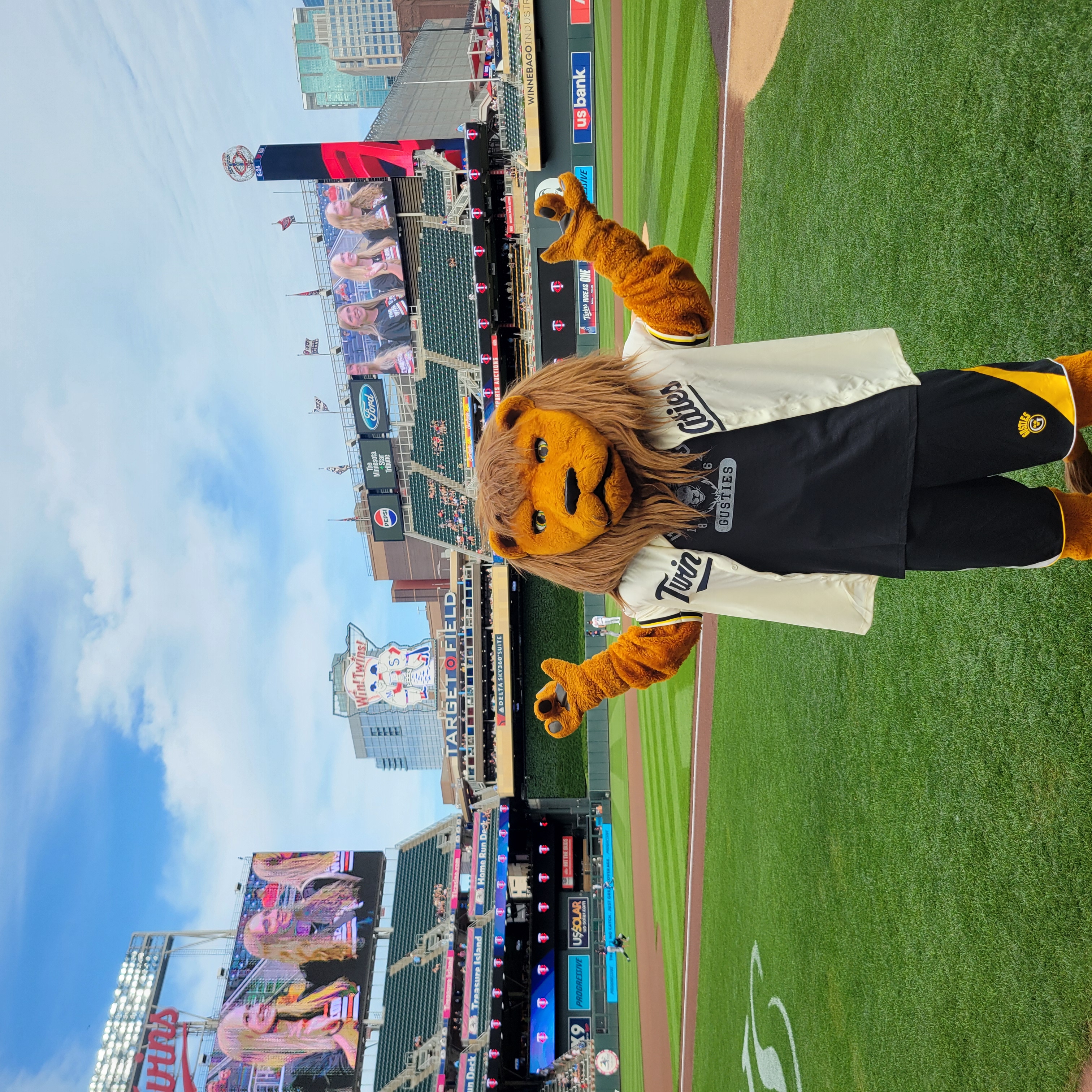 Gus the Lion on Target Field